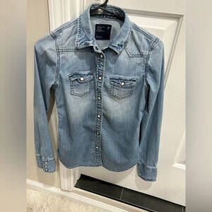 AMERICAN EAGLE Long Sleeve Western Denim Button Down Shirt